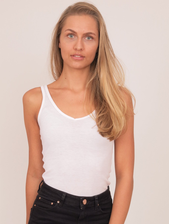 Larissa | Model Agency | İce Modelmgmt